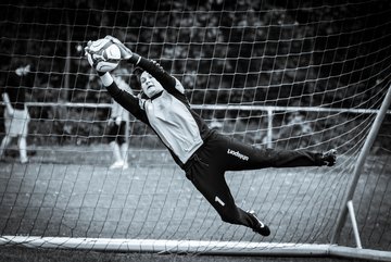 Bild 54 - B-Juniorinnen Kieler MTV - MTSV Olympia Neum�nster : Ergebnis: 0:10